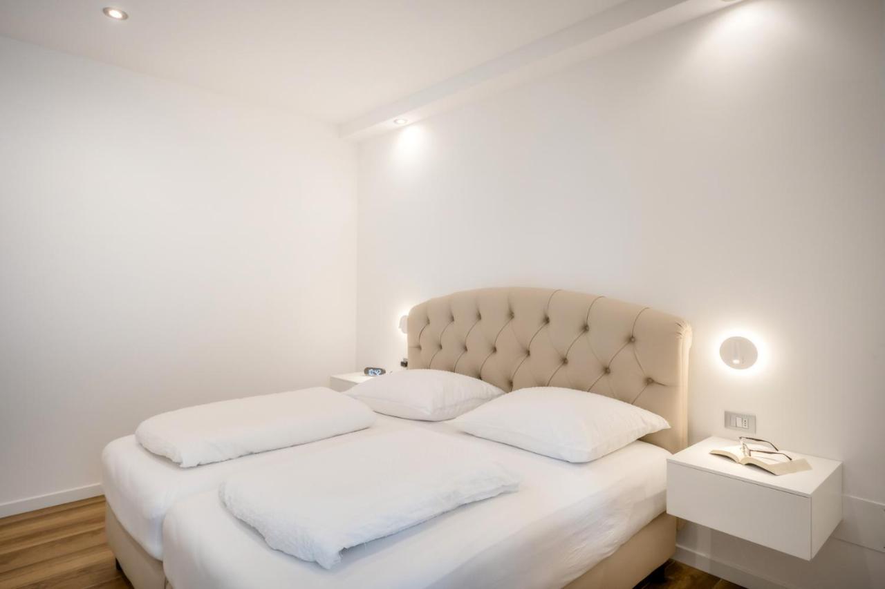 Ferrari Apartments Ponente 卡奥莱 外观 照片